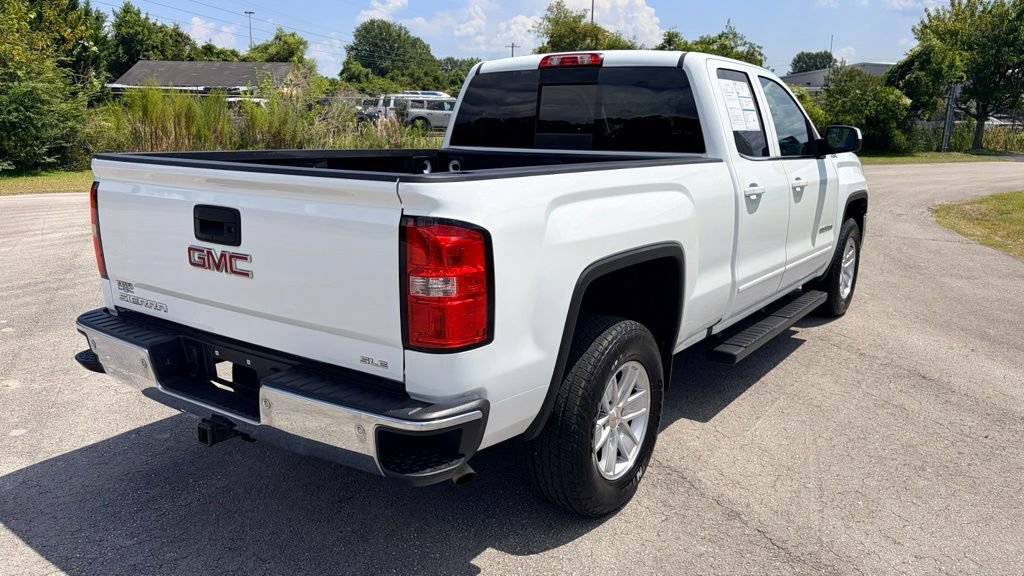 Used 2018 GMC Sierra 1500 SLE w/ SLE Value Package AWD/4WD image 3