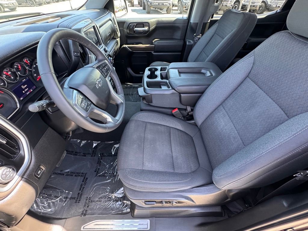 Used 2022 Chevrolet Silverado 1500 RST w/ Safety Package AWD/4WD image 17