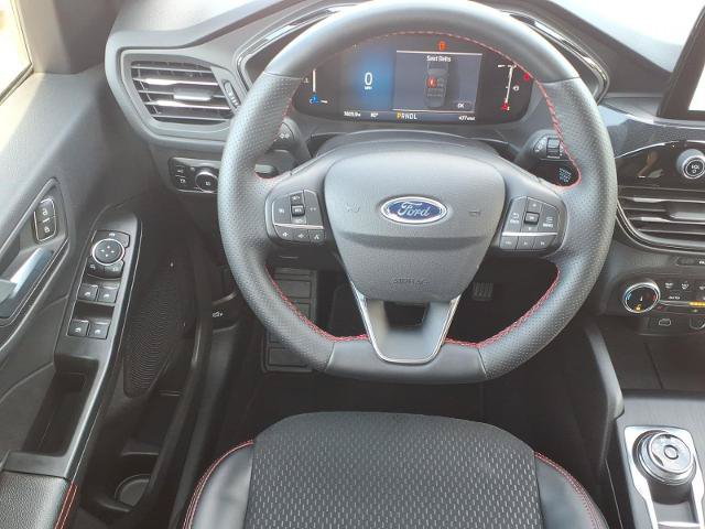 Certified 2025 Ford Escape ST-Line Select w/ Class II Trailer Tow Package AWD/4WD image 7