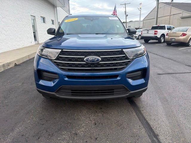 Certified 2022 Ford Explorer XLT w/ Class IV Trailer Tow Package AWD/4WD image 2