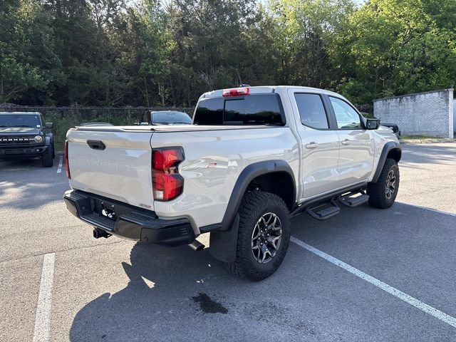 Used 2026 Chevrolet Colorado ZR2 w/ Technology Package AWD/4WD image 5