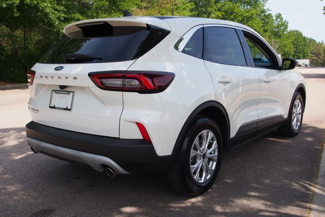 Certified 2023 Ford Escape Active w/ Tech Pack #1 FWD image 5