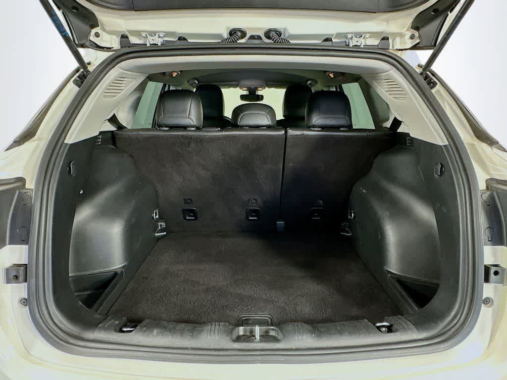 Used 2018 Jeep Compass Latitude FWD image 20