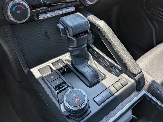 Used 2024 Toyota Tacoma TRD Sport AWD/4WD image 26