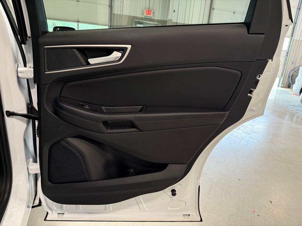 Certified 2024 Ford Edge SEL w/ Convenience Package AWD/4WD image 33