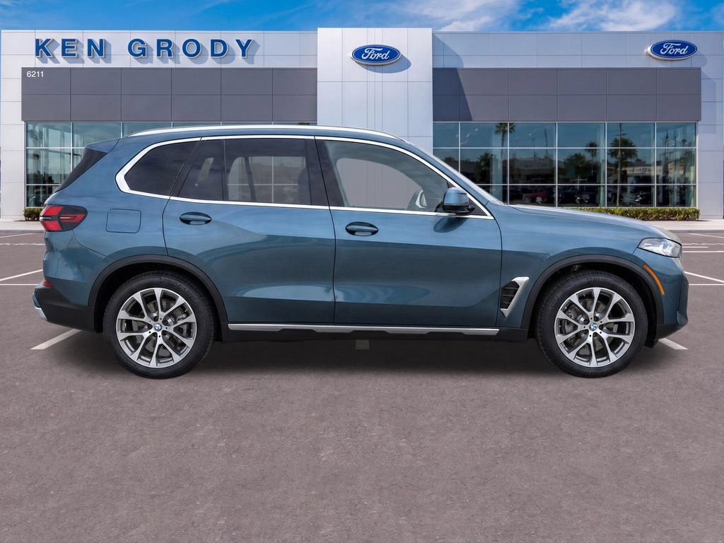 Used 2024 BMW X5 sDrive40i w/ Premium Package RWD image 9