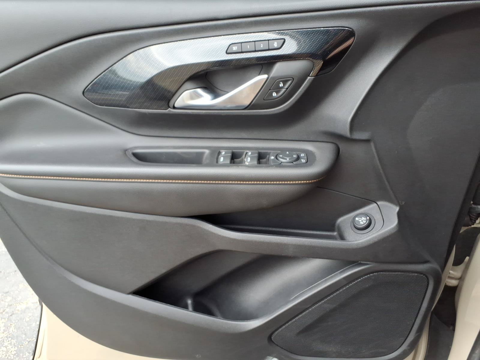 Used 2022 GMC Terrain AT4 w/ LPO, Floor Liner Package AWD/4WD image 22