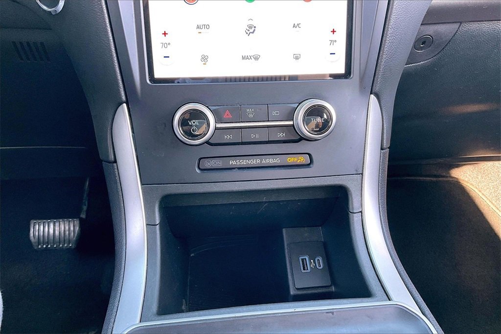 Certified 2022 Ford Edge SE w/ Black Appearance Package image 32