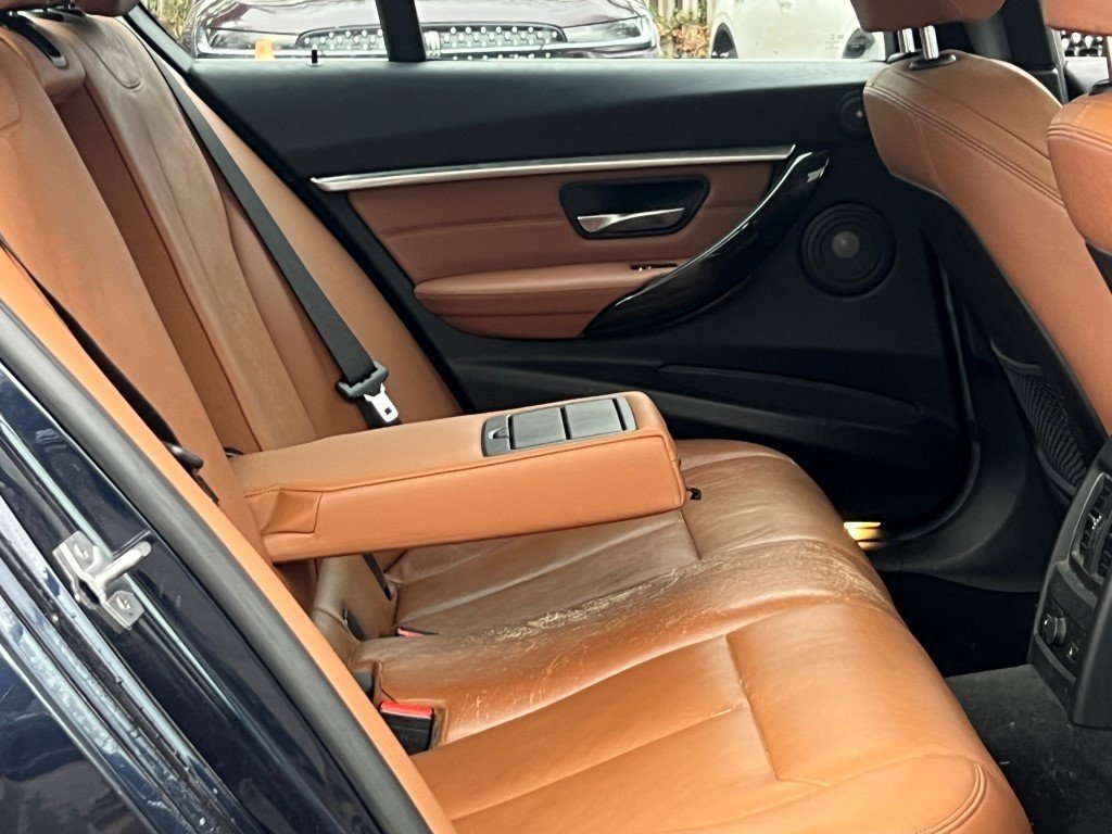 Used 2017 BMW 330e 330e iPerformance 4dr Car image 14