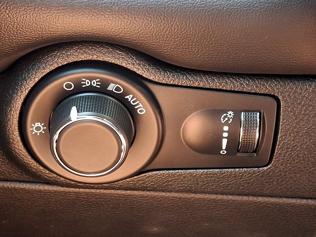 Used 2024 Dodge Durango R/T RWD image 26