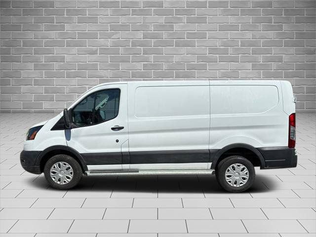 Certified 2025 Ford Transit 250 Low Roof w/ Exterior Upgrade Package RWD image 6