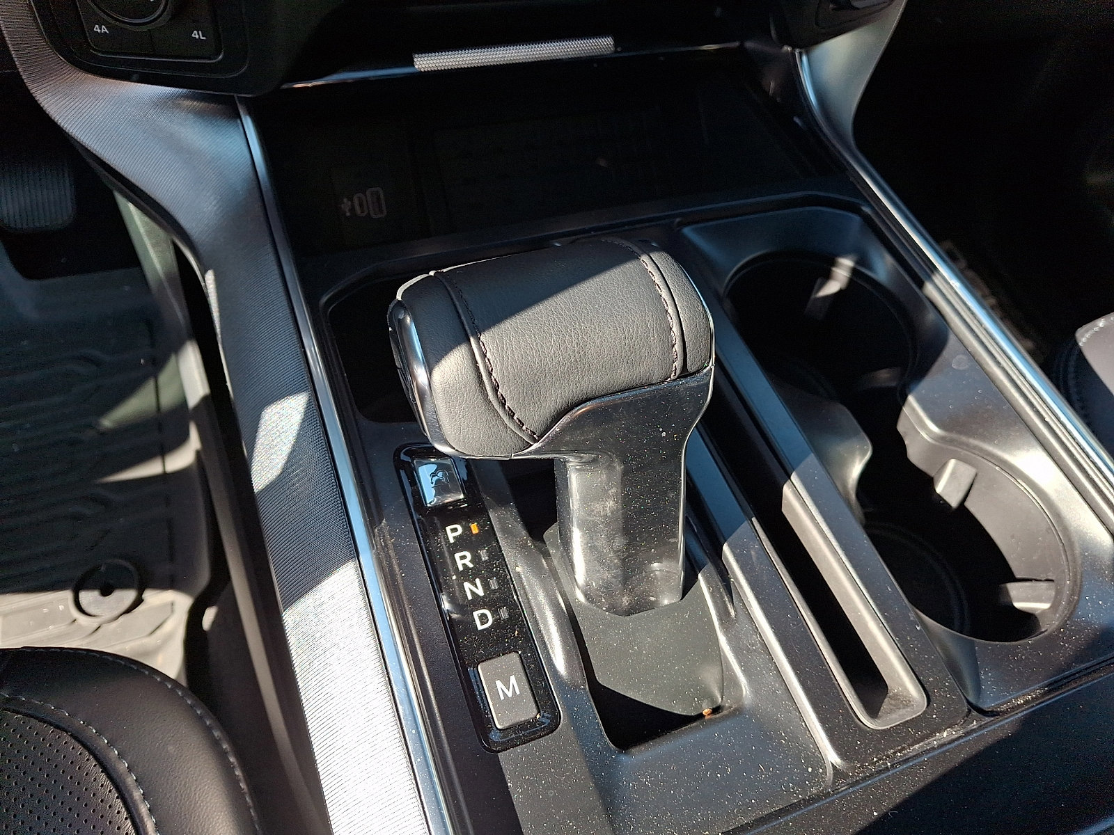 Certified 2025 Ford F150 Platinum w/ Equipment Group 702A High AWD/4WD image 16