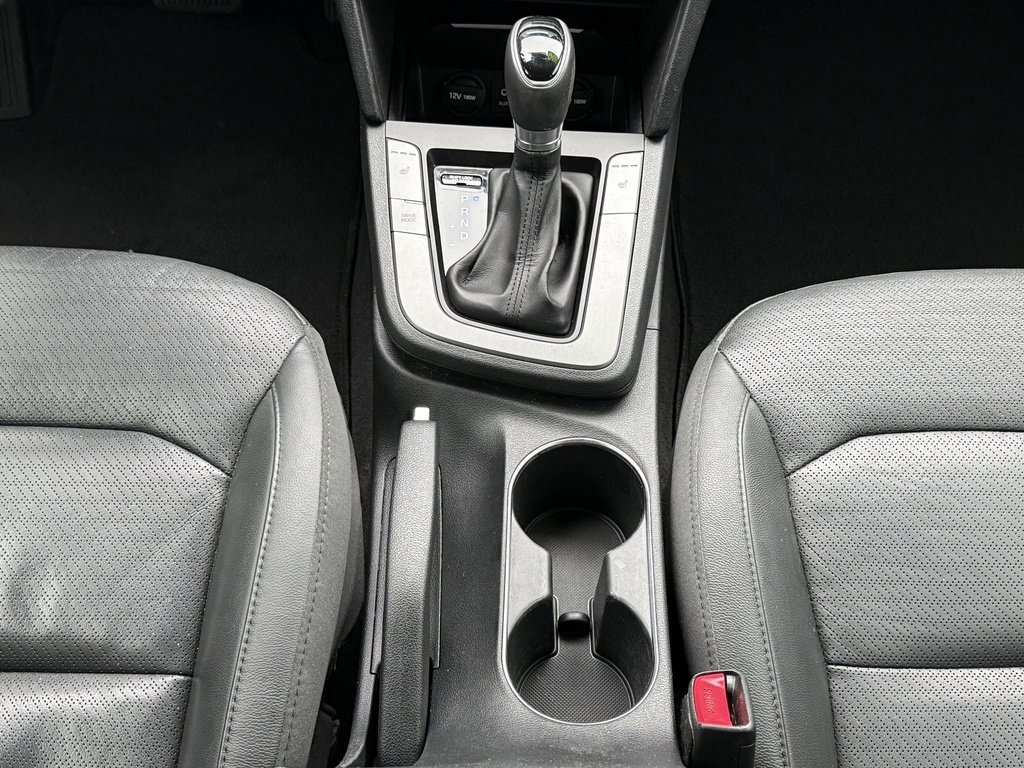 Used 2017 Hyundai Elantra Limited image 28