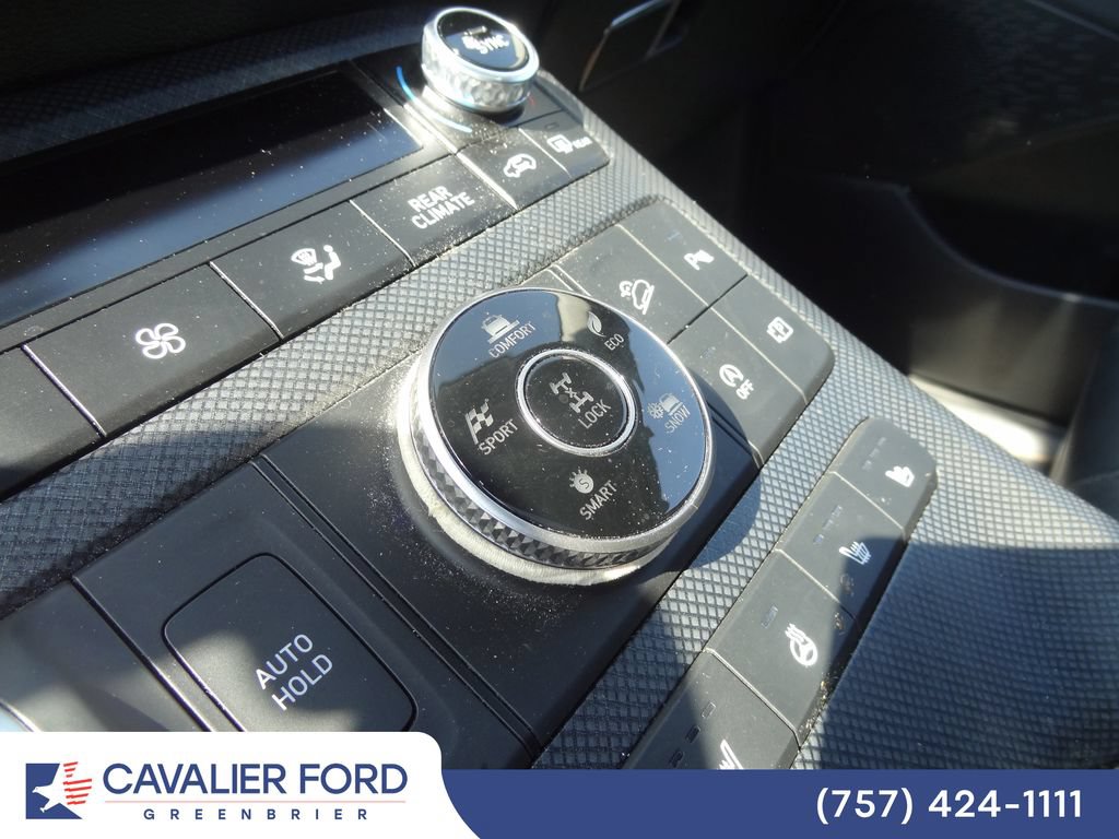 Used 2023 Hyundai Palisade Limited AWD/4WD image 13