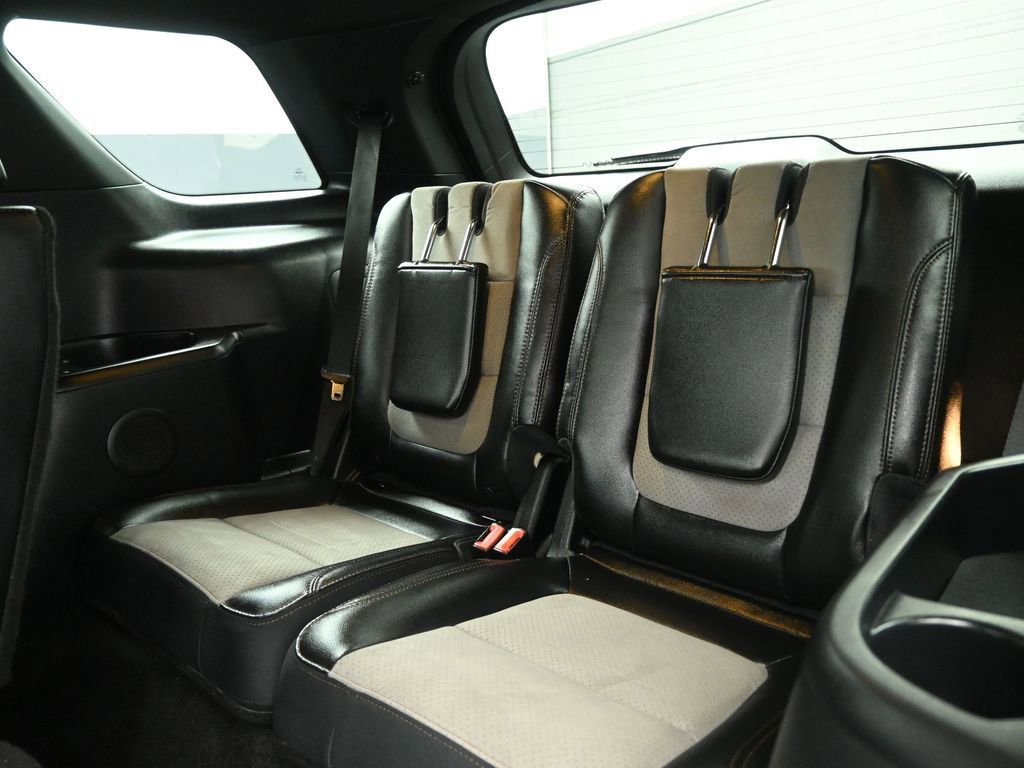 Certified 2017 Ford Explorer XLT w/ Equipment Group 202A image 48