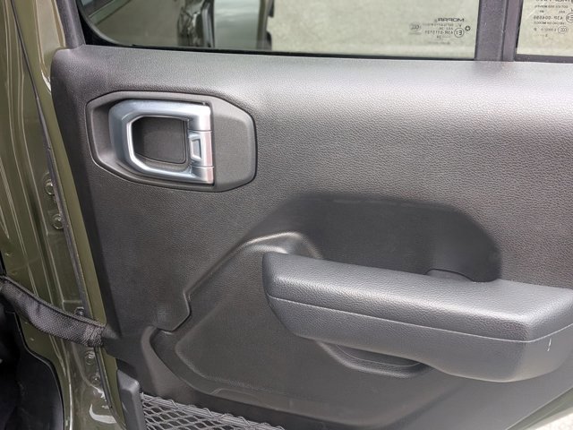 Used 2024 Jeep Gladiator Sport image 33