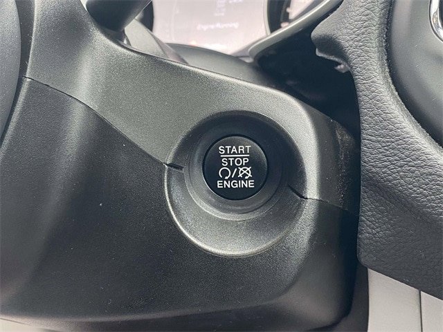 Used 2019 Jeep Compass Latitude FWD image 24