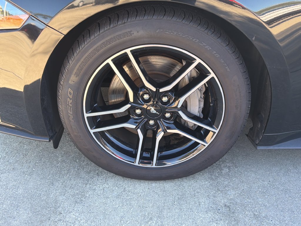 Certified 2020 Ford Mustang GT Premium RWD image 11