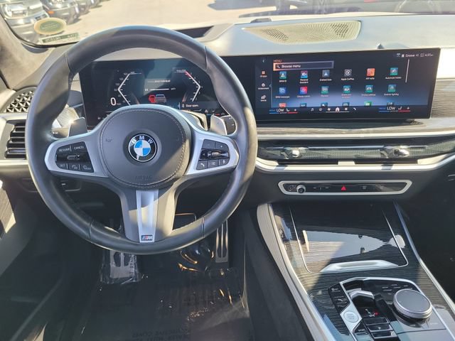 Used 2024 BMW X5 sDrive40i w/ M Sport Package RWD image 4