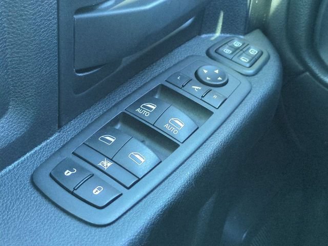 Used 2024 RAM 3500 Tradesman w/ Chrome Appearance Group AWD/4WD image 23