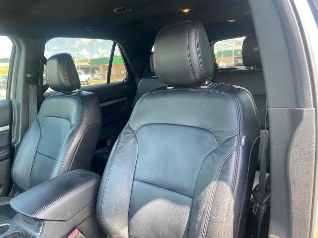 Certified 2018 Ford Explorer XLT w/ Equipment Group 202A FWD image 11