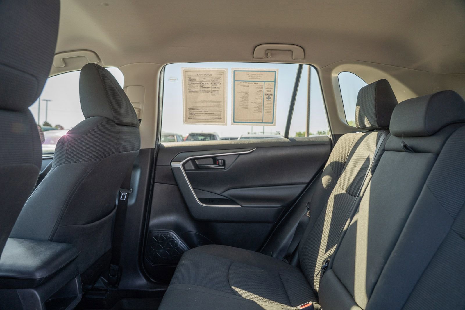 Used 2020 Toyota RAV4 LE FWD image 18