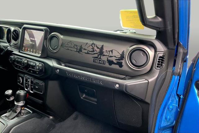 Used 2023 Jeep Wrangler Unlimited Sport AWD/4WD image 19