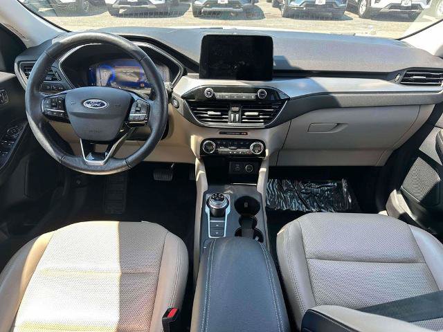 Certified 2021 Ford Escape Titanium AWD/4WD image 13