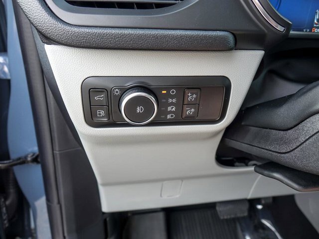 Certified 2025 Ford Escape Platinum w/ Class II Trailer Tow Package AWD/4WD image 24
