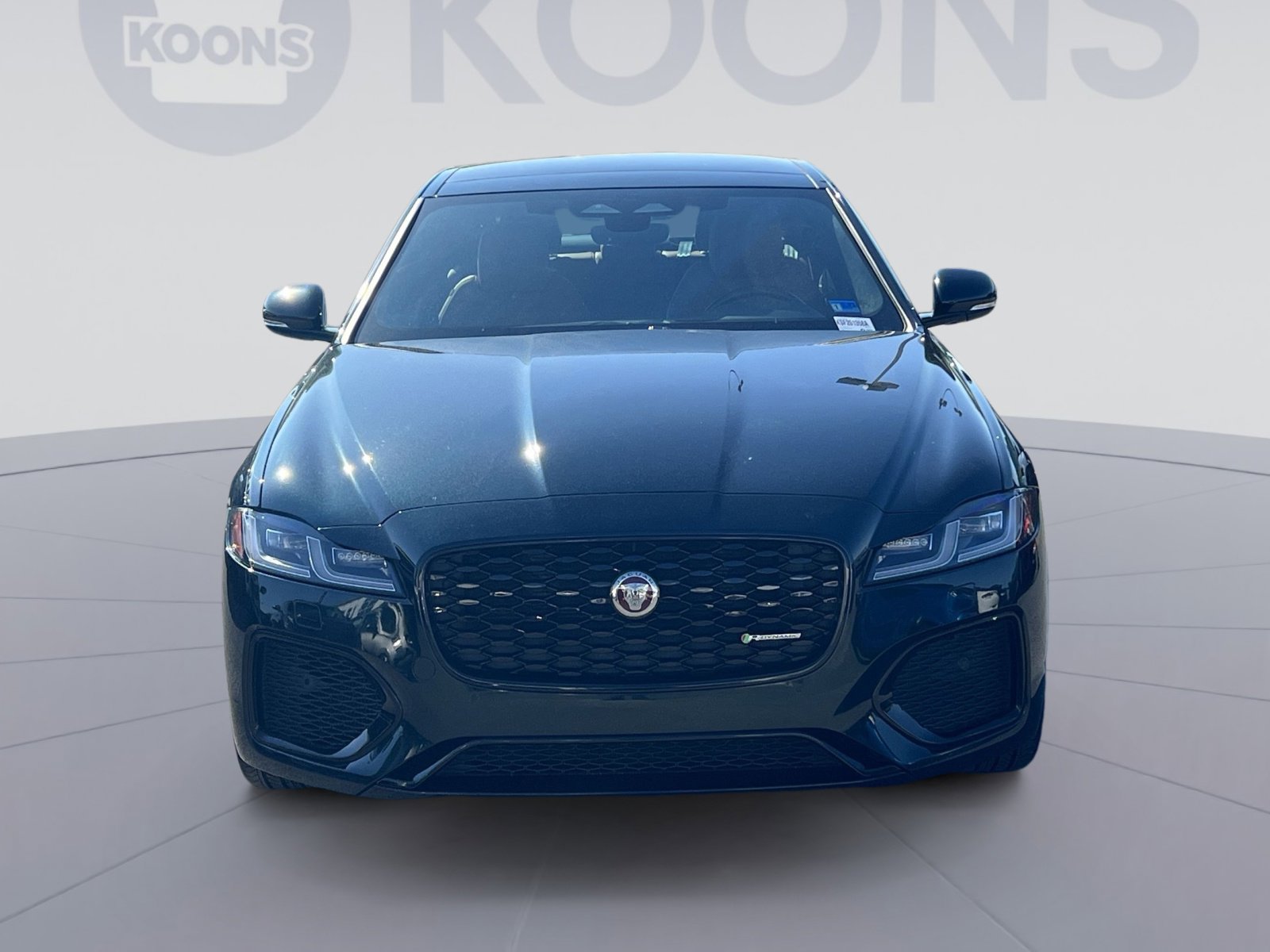 Used 2022 Jaguar XF R-Dynamic SE AWD/4WD image 4