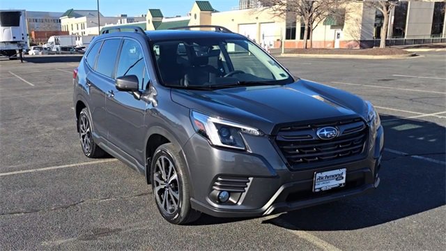 Used 2023 Subaru Forester Limited image 9