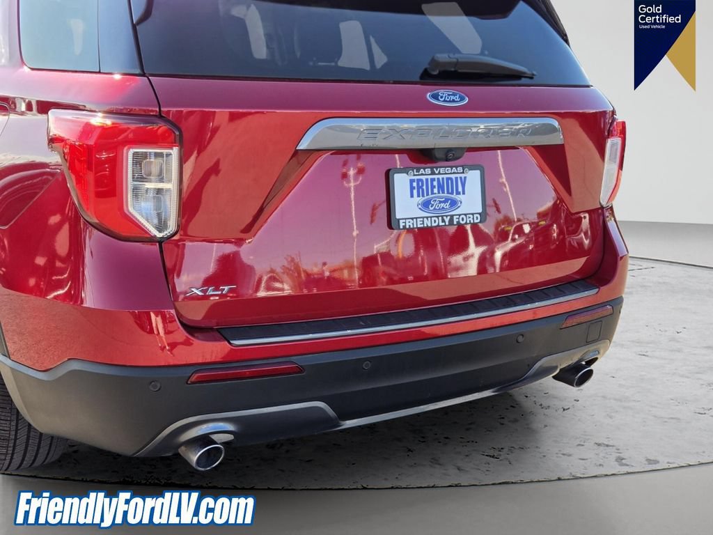 Certified 2021 Ford Explorer XLT w/ Equipment Group 202A RWD image 5