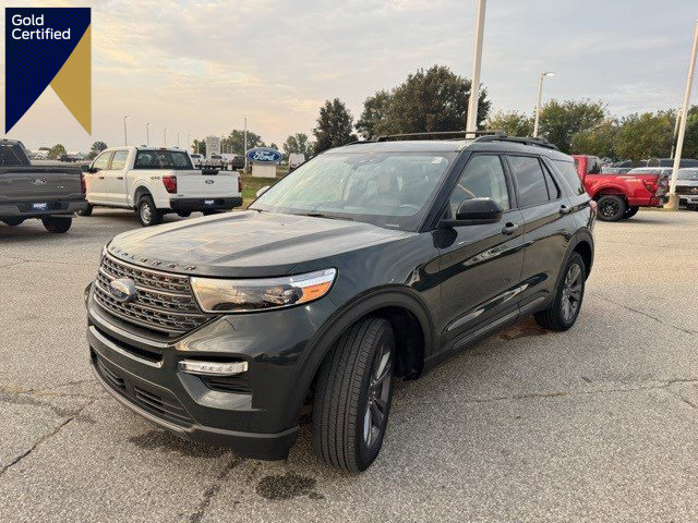 Certified 2022 Ford Explorer XLT w/ Equipment Group 202A