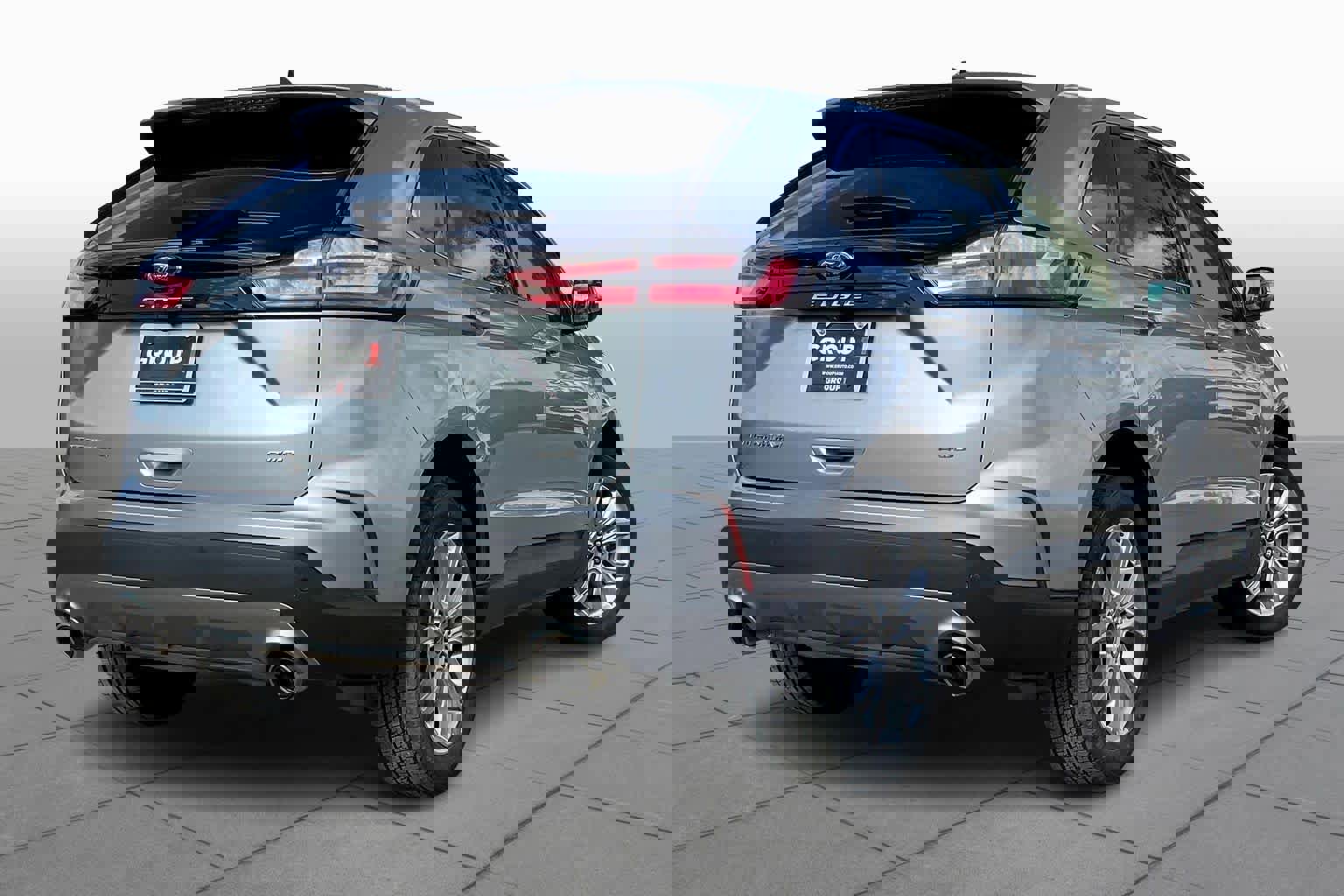 Certified 2024 Ford Edge Titanium image 12