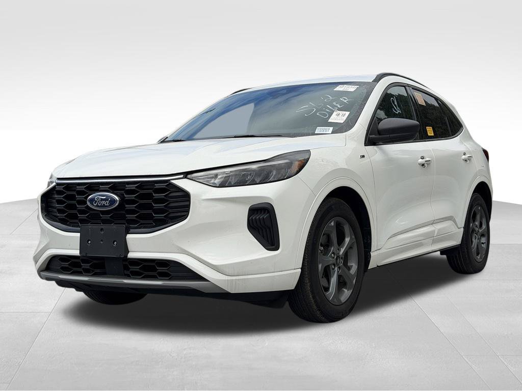 Certified 2023 Ford Escape ST-Line w/ Equipment Group 301A FWD image 3