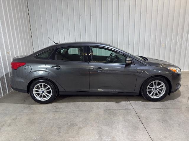 Certified 2017 Ford Focus SE image 2