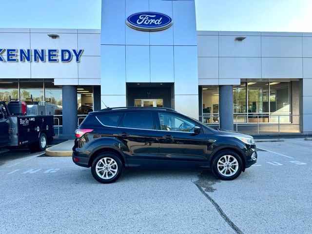 Certified 2018 Ford Escape SE w/ SE Sync 3 Package FWD image 24