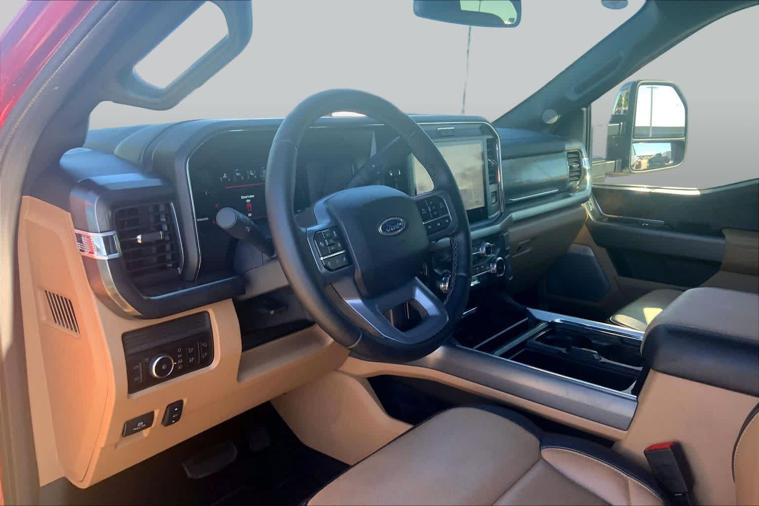 Certified 2025 Ford F450 Lariat w/ Lariat Ultimate Package AWD/4WD image 18