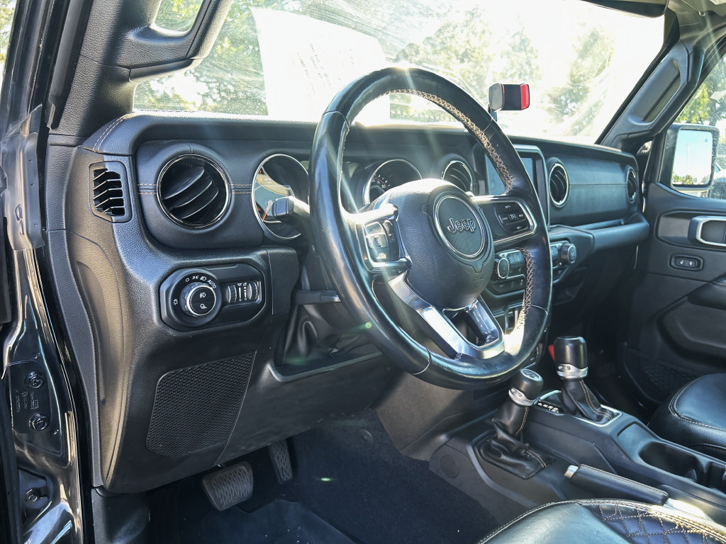 Used 2022 Jeep Gladiator Overland AWD/4WD image 10