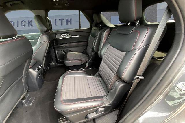 Certified 2025 Ford Explorer ST-Line AWD/4WD image 22