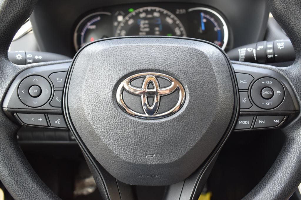 Used 2025 Toyota RAV4 XLE w/ Convenience Package AWD/4WD image 12