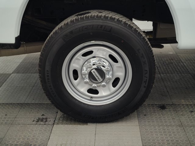 Certified 2025 Ford F250 XL w/ XL Chrome Package AWD/4WD image 33