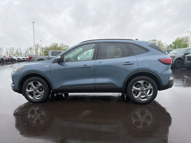 Certified 2025 Ford Escape ST-Line Select image 2