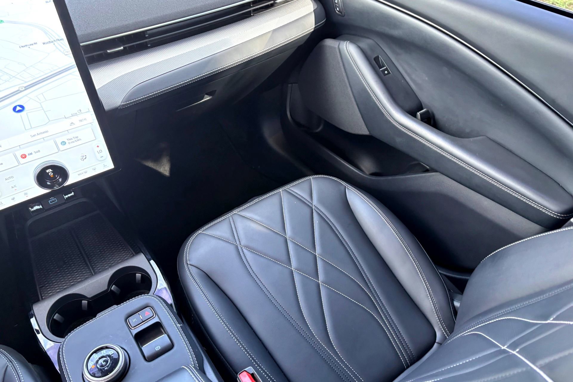 Certified 2022 Ford Mustang Mach-E Select w/ Comfort/Technology Package image 23