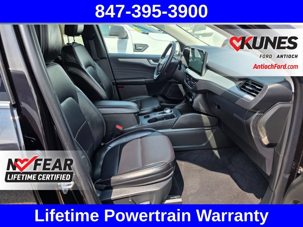 Certified 2025 Ford Escape Platinum AWD/4WD image 36