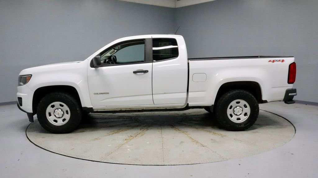 Used 2017 Chevrolet Colorado W/T image 2