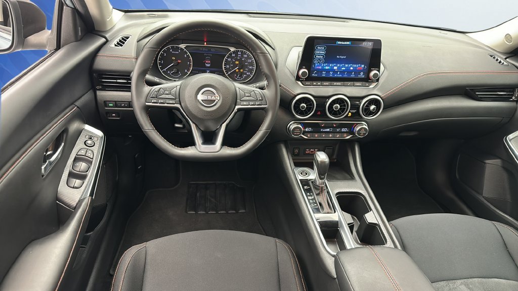 Used 2025 Nissan Sentra SR FWD image 11