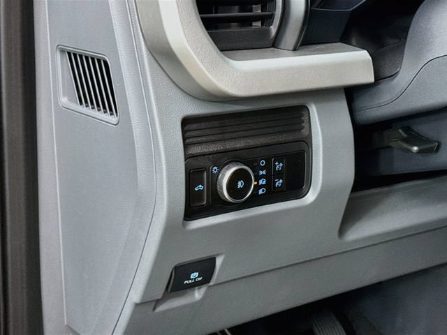 Certified 2025 Ford F250 XL w/ STX Appearance Package AWD/4WD image 10