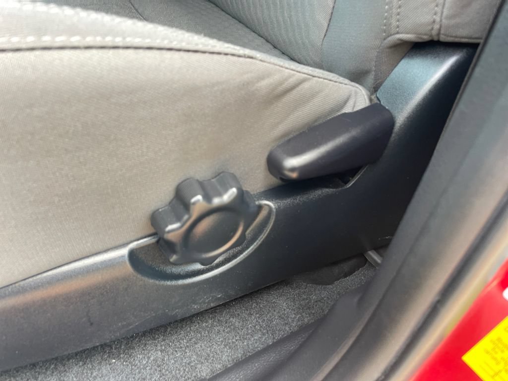 Used 2022 Toyota Tacoma SR AWD/4WD image 22