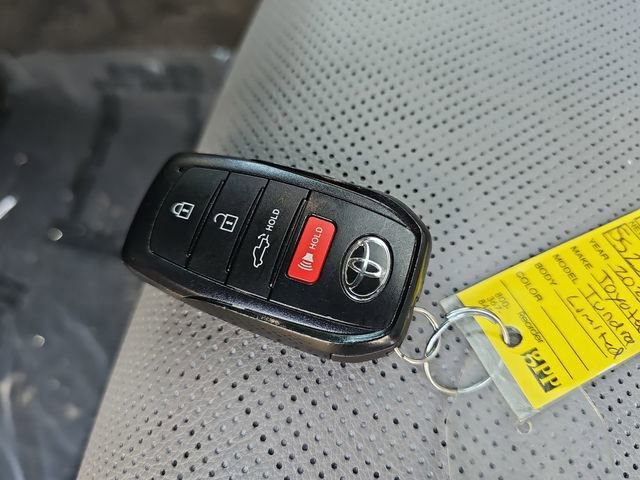 Used 2025 Toyota Tundra Limited image 35